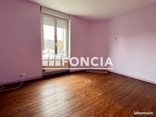 À Vendre – Spacieuse Maison de 118 m² avec 200 m² de dépendances (image 6)