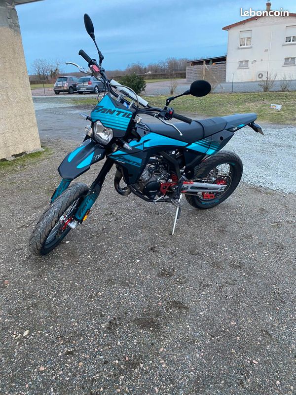 Moto Fantic édition limitée Motos