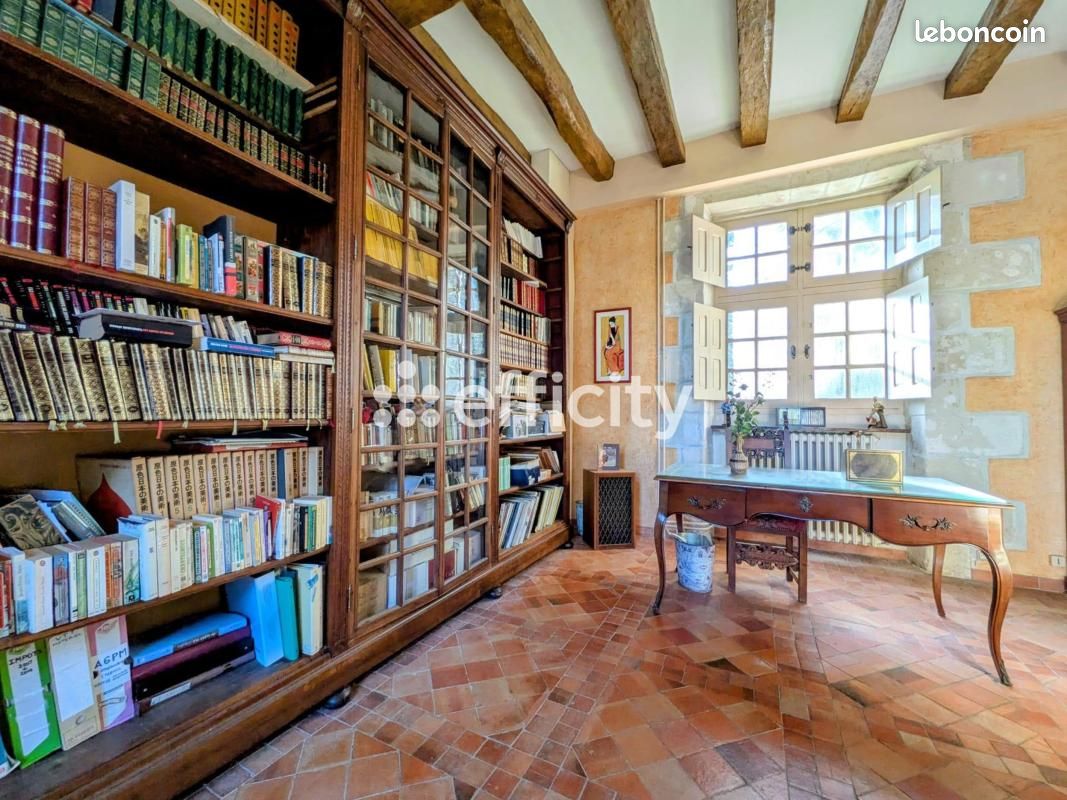 Maison 9 pièces 321 m² · à Veigné · 321 m² · 774 000 €