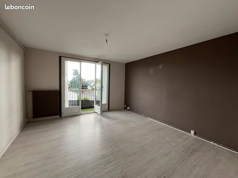 Appartement 5 pièces 90 m² · à Ligueil · 90 m² · 66 780 €