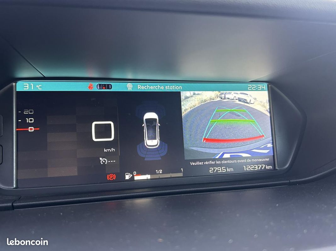 CITROEN C4 SPACETOURER 1.5 BlueHDi 130 Feel avec Caméra, GPS et Carte mains libres (image 11)