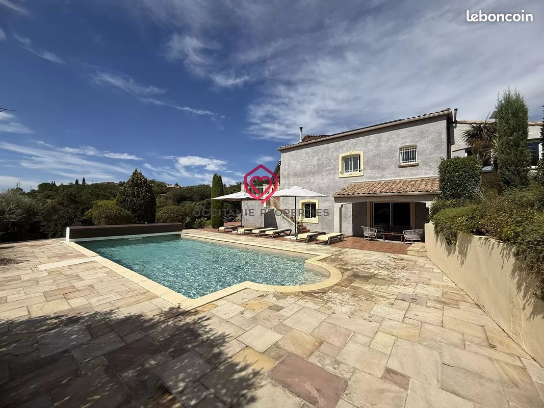 Maison 9 pièces 264 m² · à Montclar · 264 m² · 850 000 €