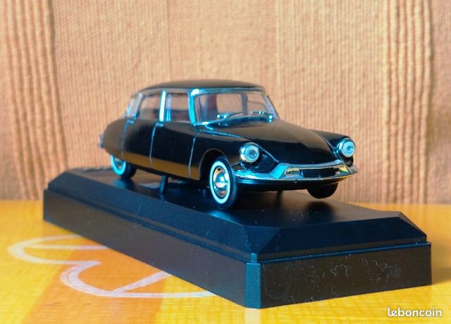MINIALUXE Citroën DS 19 Police + Motorcycles 1:43 model car Metal