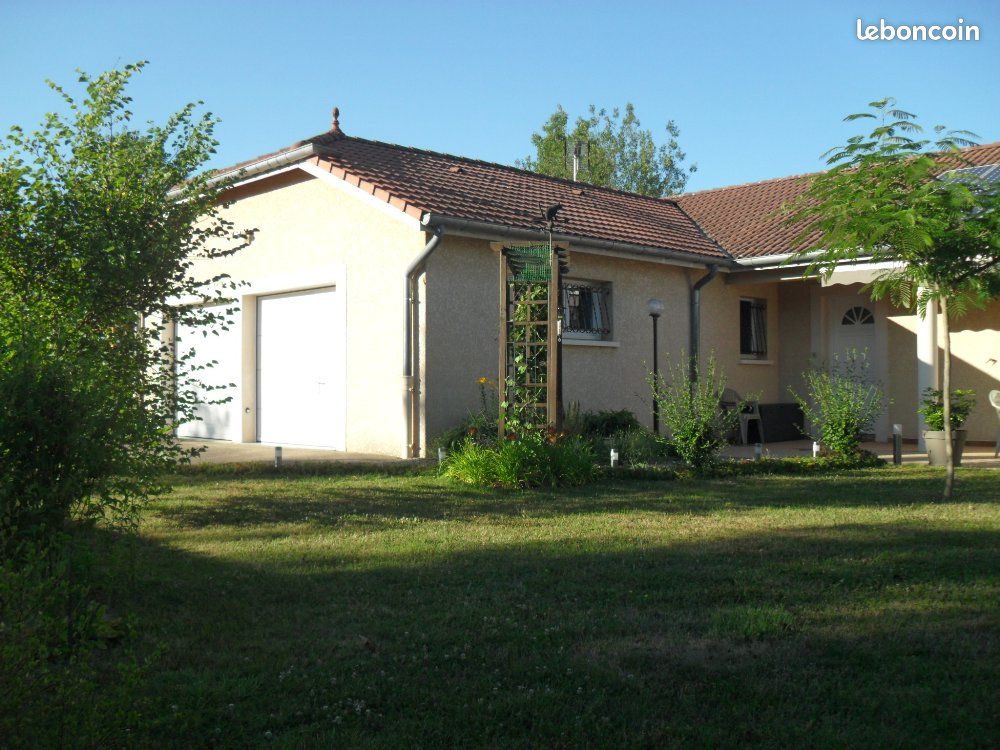 Maison 4 pièces 110 m² · à Bourg-en-Bresse · 110 m² · 329 000 €
