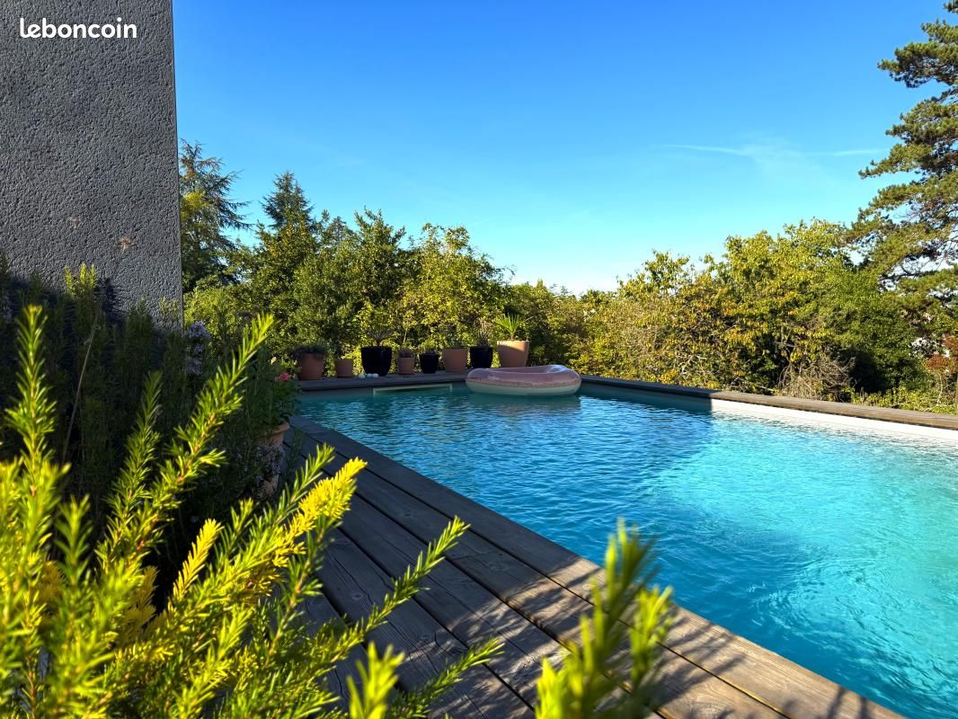 Maison 3 pièces 90 m² · à Saintes · 90 m² · 323 000 €