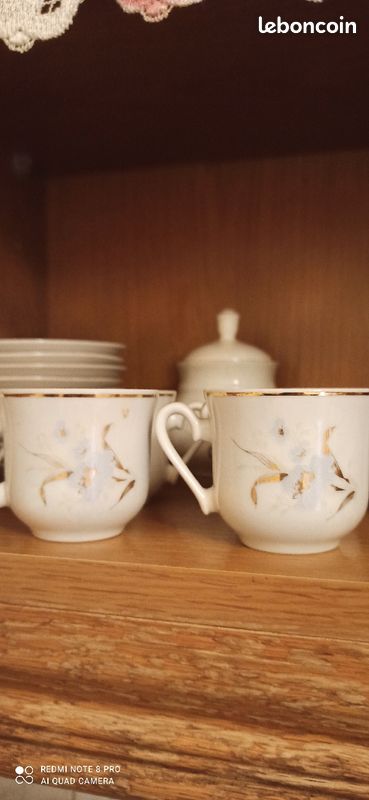 Service à café porcelaine (image 1)