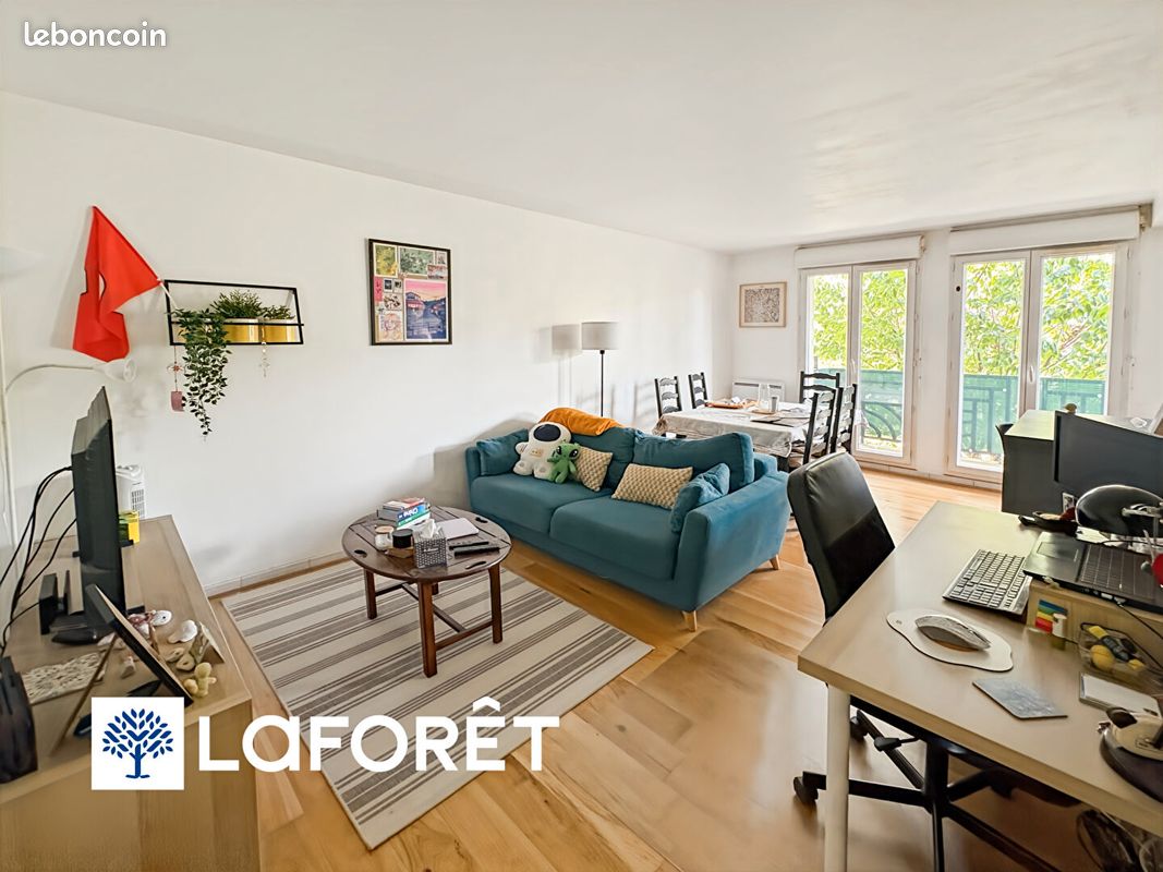 Appartement 2 pièces 44 m² · à Sainte-Geneviève-des-Bois · 44 m² · 820 €