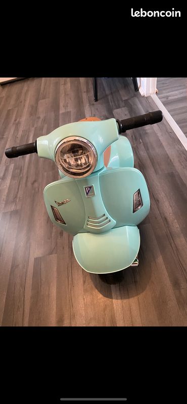 Vespa électrique (image 1)