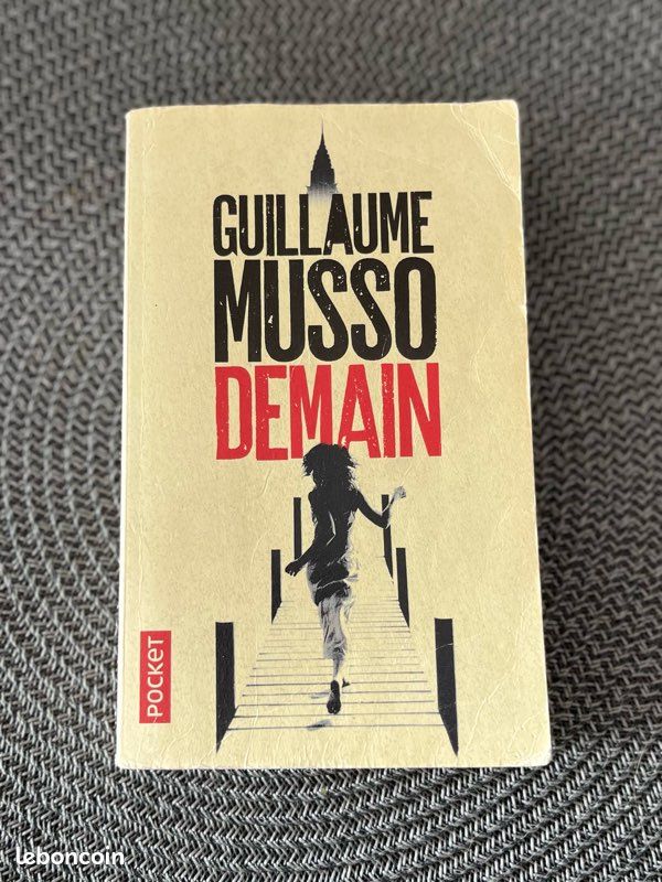 Guillaume Musso – Demain (format poche) (image 1)