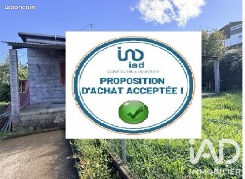 Maison 4 pièces 77 m² · au Tampon · 77 m² · 140 000 €