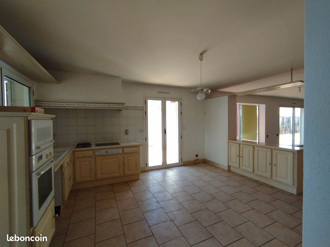 Maison 4 pièces 147 m² · à Angoulême · 147 m² · 220 000 €