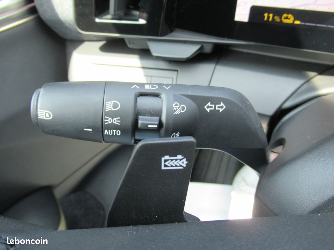Renault MEGANE E-TECH40 KWh 130CV TECHNO Techno (image 9)