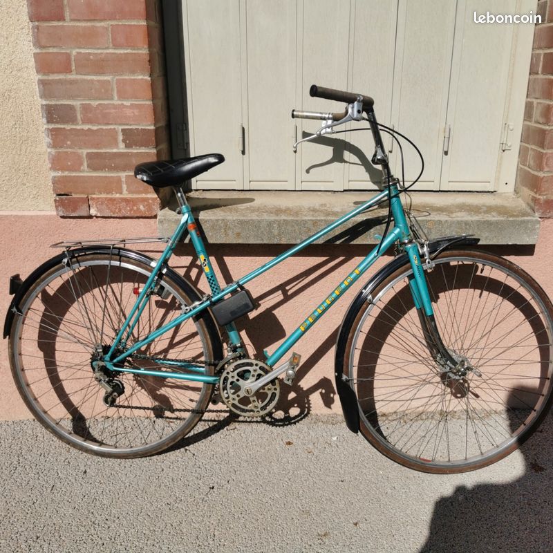 Vélo Peugeot 103 (pour femme, d'origine, de 1983) Vélos
