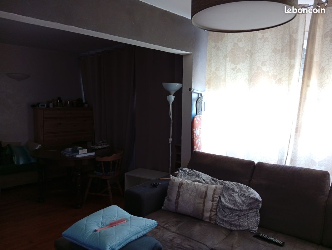 Appartement 4 pièces 80 m² · à Villars · 80 m² · 90 000 €