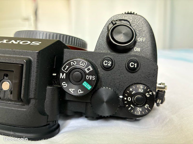Sony A7R IV– 61 mp – 19 450 expositions – boîte + 2 batteries (image 7)