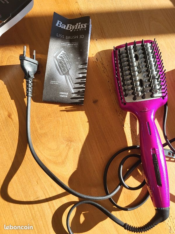 Brosse chauffante lissante Accessoires Bagagerie