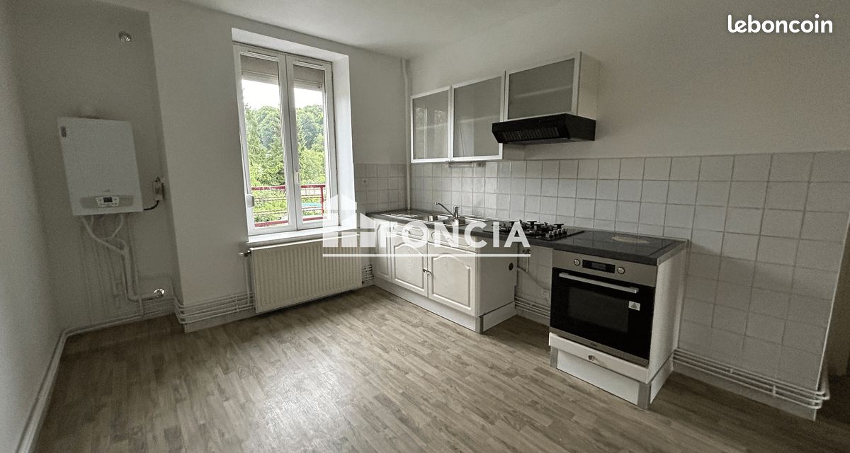 Appartement 3 pièces 79 m² · à Vrigne aux Bois · 79 m² · 645 €/mois