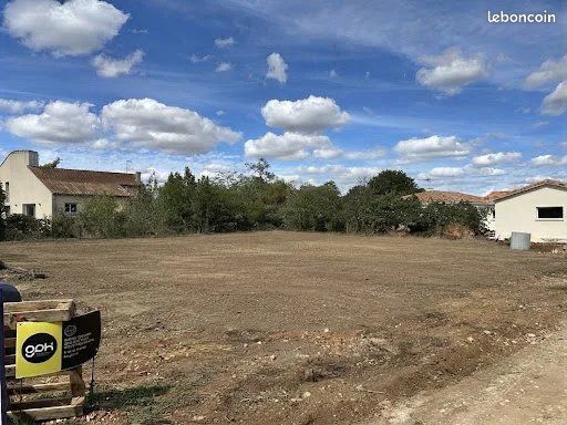 Terrain 1016 m² · à Poitiers · 1 016 m² · 139 000 €