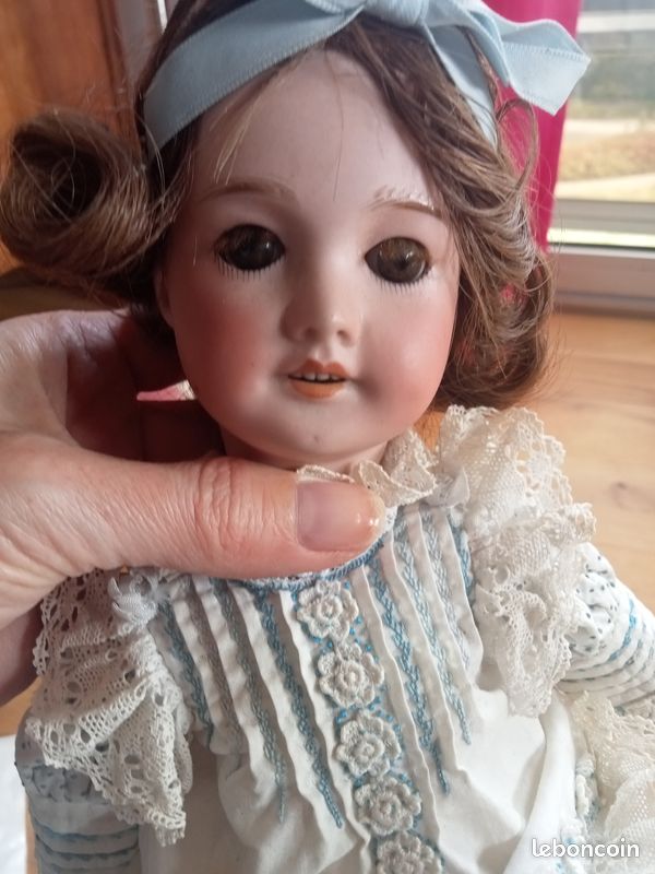 Poupée ancienne SFBJ Paris 43 cm, avec robe, combinaison dentelle et