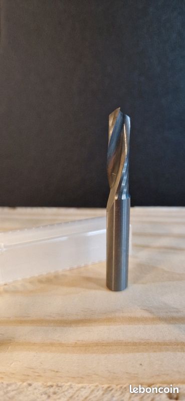 Fraise hélicoïdale z1 diamètre 10 (image 2)