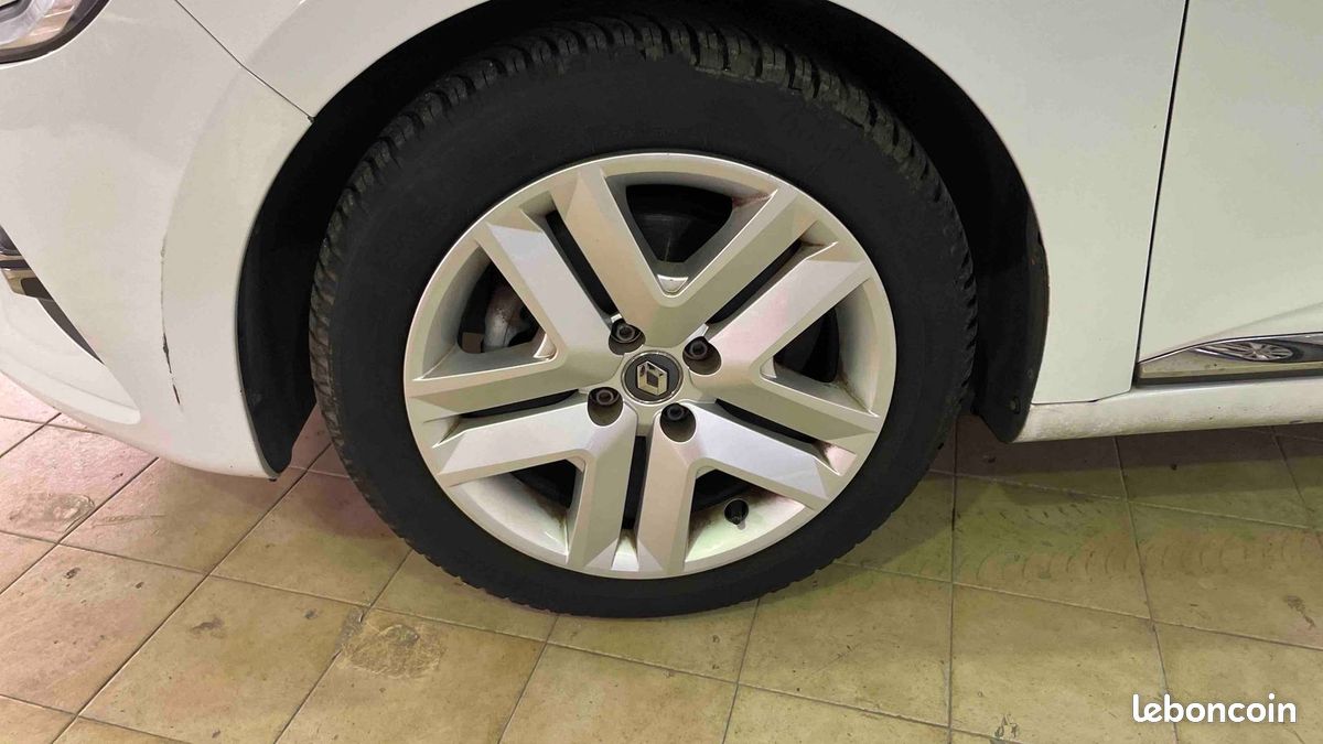 RENAULT Clio Blue dCi 85 Business (image 27)