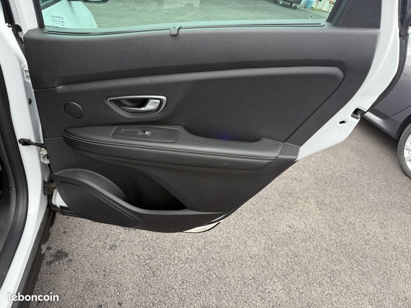 Renault SCENIC IV 1.2 TCE 130CH ENERGY INTENS (image 29)