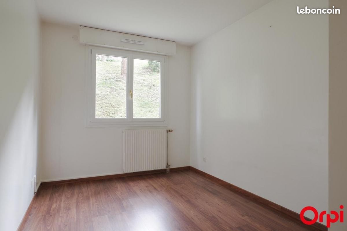 Appartement a louer tassin-la-demi-lune - 5 pièce(s) - 100 m2 - Surfyn