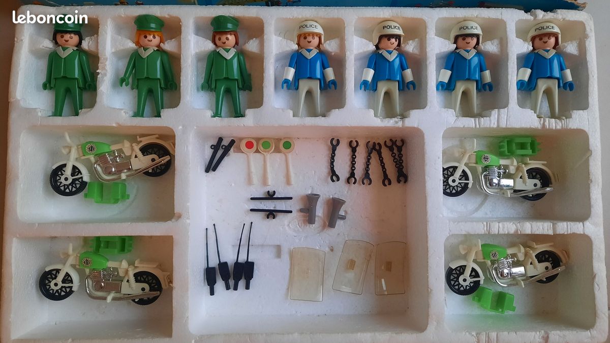 Vintage Playmobil Knights 3405 Chrome / King And Queen / Court