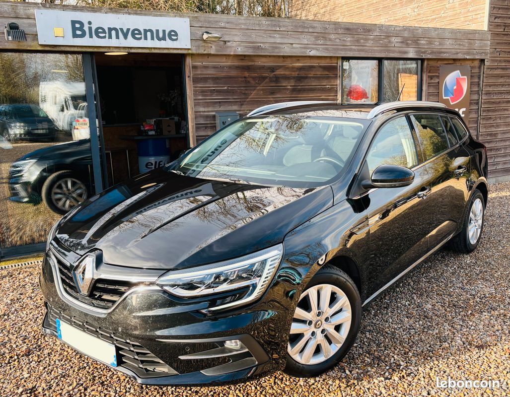 Renault Mégane Estate noire proposée par ZAO Automobile