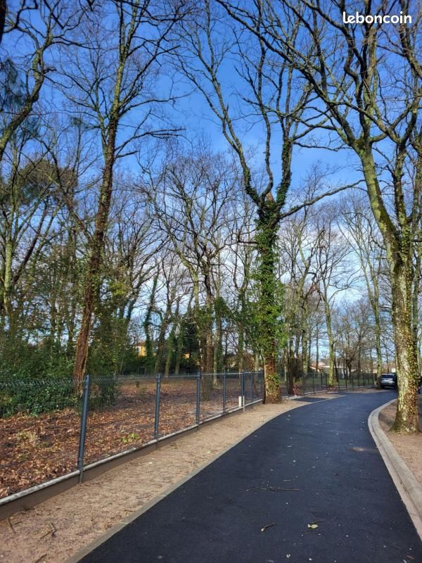 Terrain 600 m² Audenge · 220 000 €