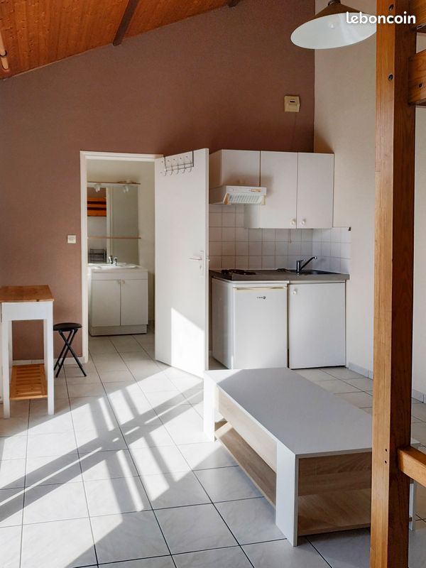 Studio 21 m2 proche Université et CHU - Poitiers 86000 (image principale 0)