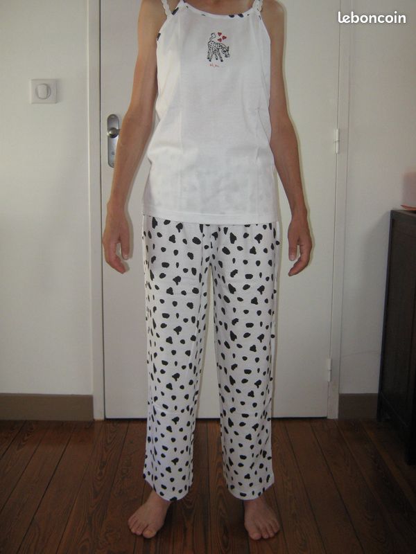 Ensemble Pyjama de taille 36-38 NEUF (image 1)
