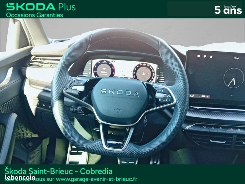 Skoda Octavia Combi 2.0 TDI SCR 150ch Sportline DSG7 (image 13)
