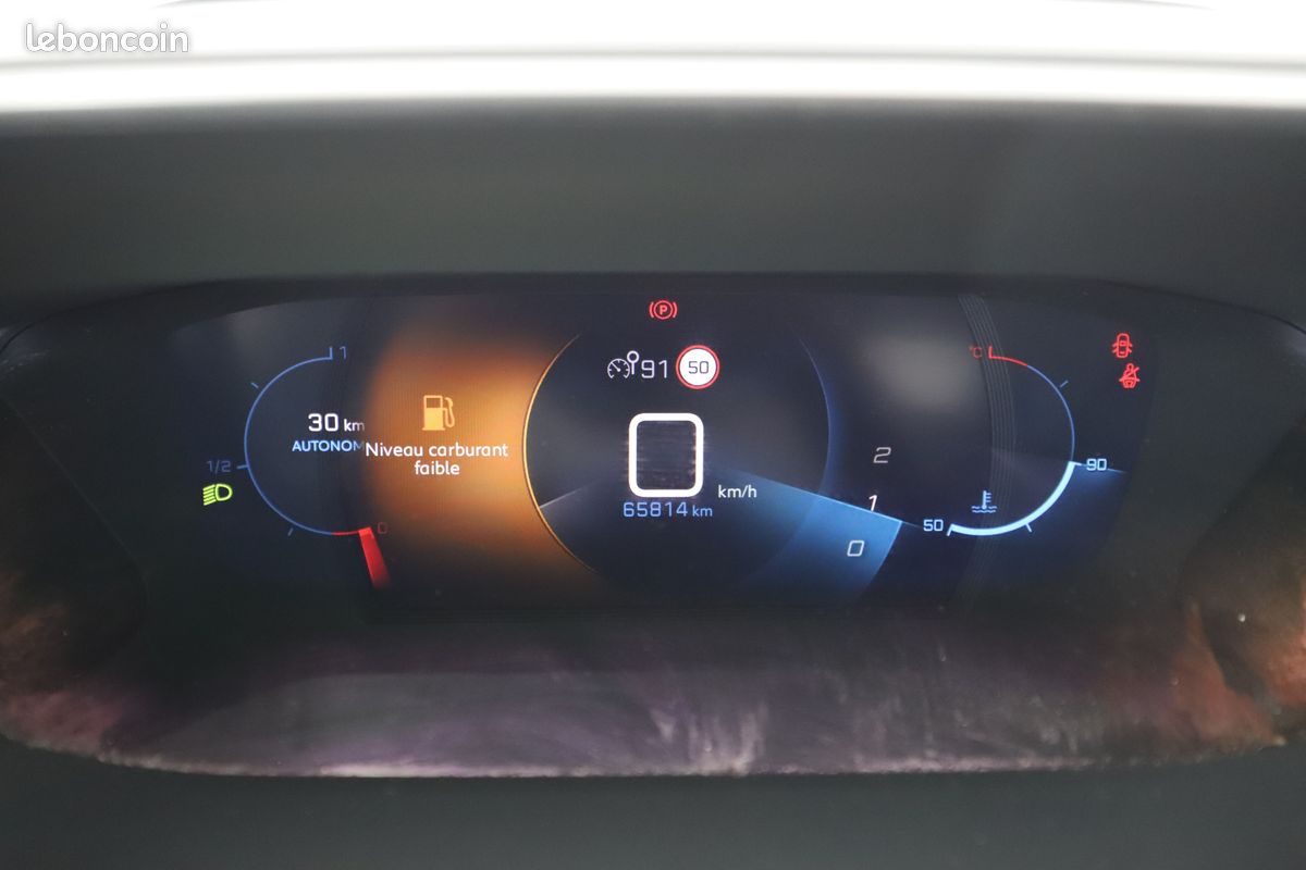 Peugeot 208 1.2 PureTech Allure Pack 100 ch (image 19)