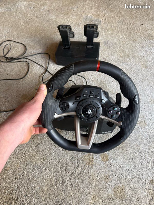 Vend volant ps3,ps4 (image 1)