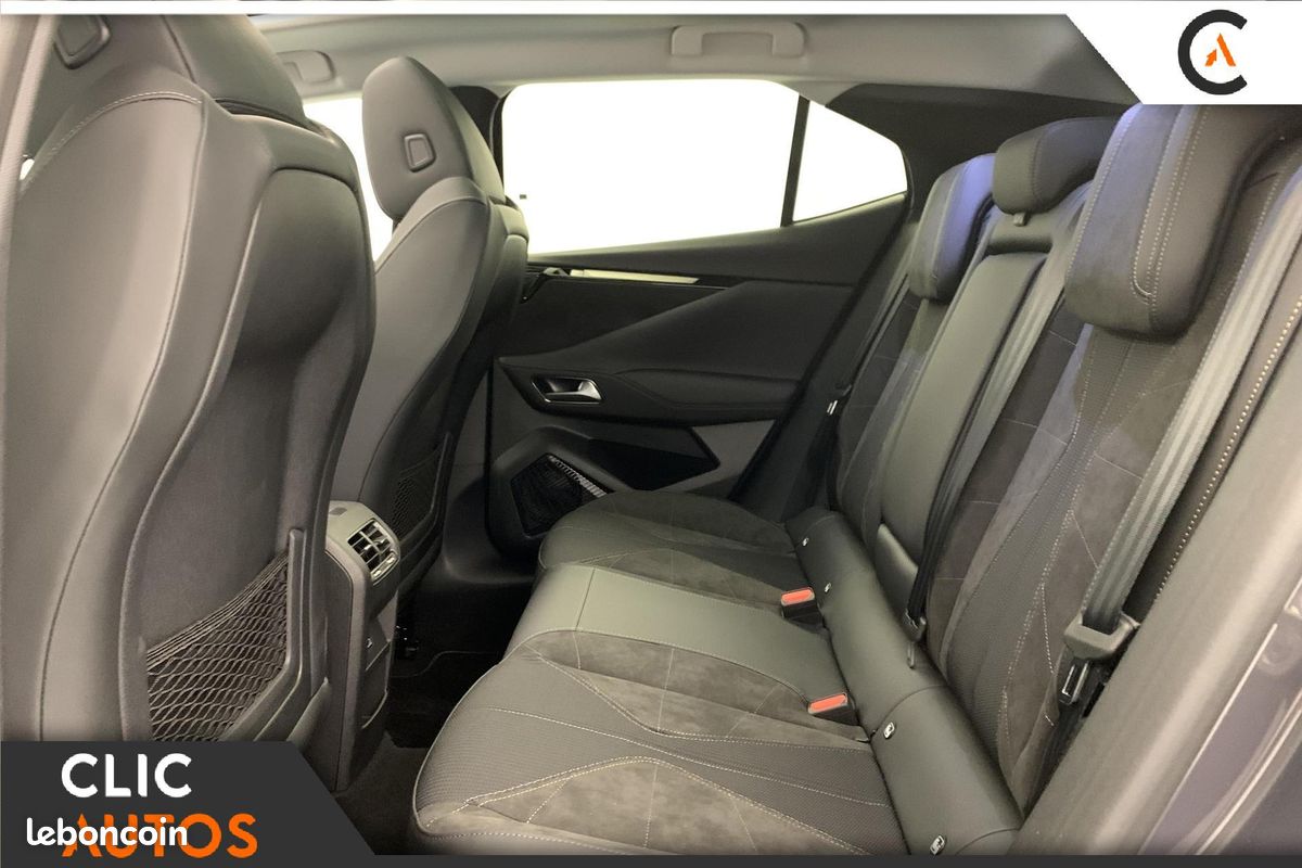 DS DS4 DS N°4 1.2i Hybride 145 BVR Etoile Alcantara (image 21)
