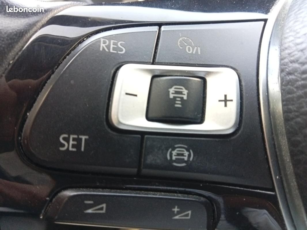 Volkswagen Tiguan 2.0 Tdi 150 ch Bluemotion iQ Drive Dsg Bva (image 24)