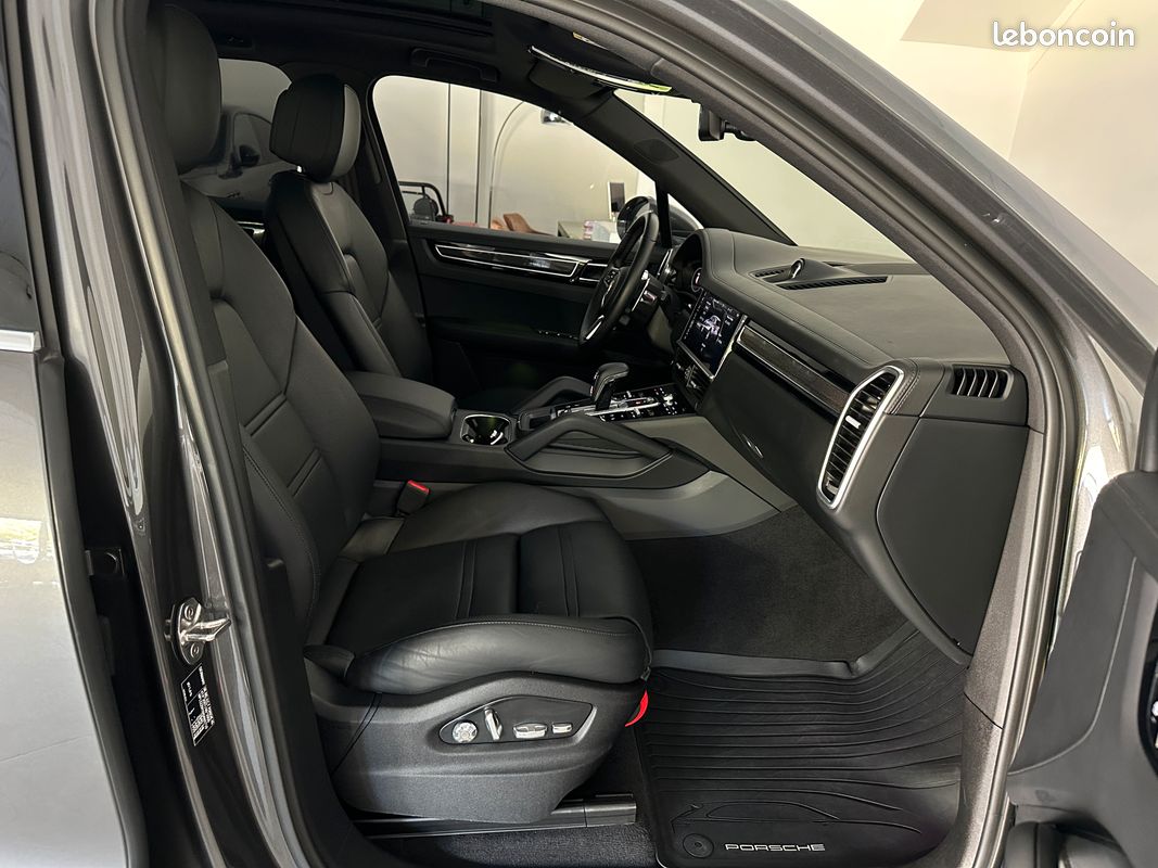 Porsche Cayenne S 2.9 V6 440 - Historique complet Porsche - 56 300 d'options - PCCB - Burmester - Pack Sport Design - Carbone - Toit Pano. - Roues AR Directrices - PDLS+ - PASM - Garantie 12 mois (image 7)