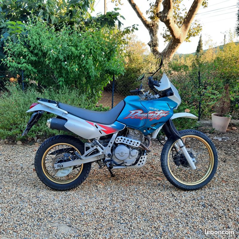 Honda DOMINATOR (image 1)