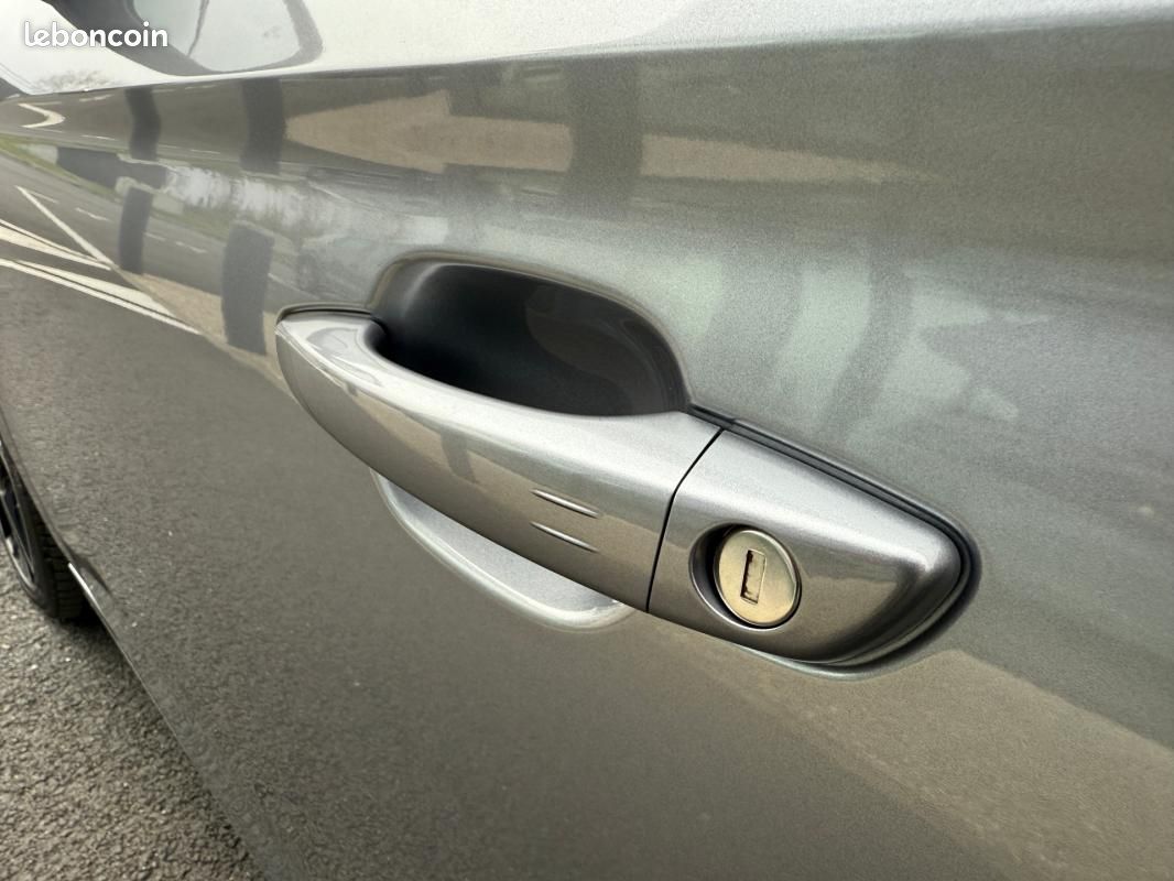 Opel Corsa 1.2 Turbo 100 ch BVM6 GS (image 16)