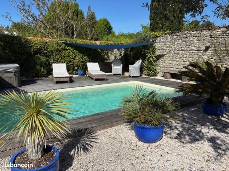 Maison 6 pièces 158 m² · à Nieul-sur-Mer · 158 m² · 866 520 €
