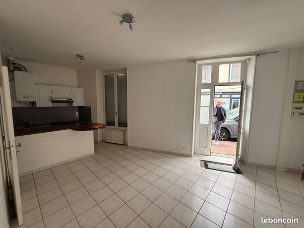 Apparemment 2 pièces en Rdc