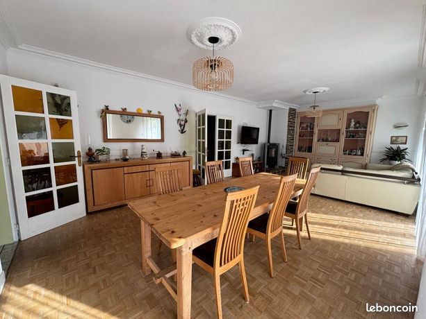 Maison 6 pièces 196 m²