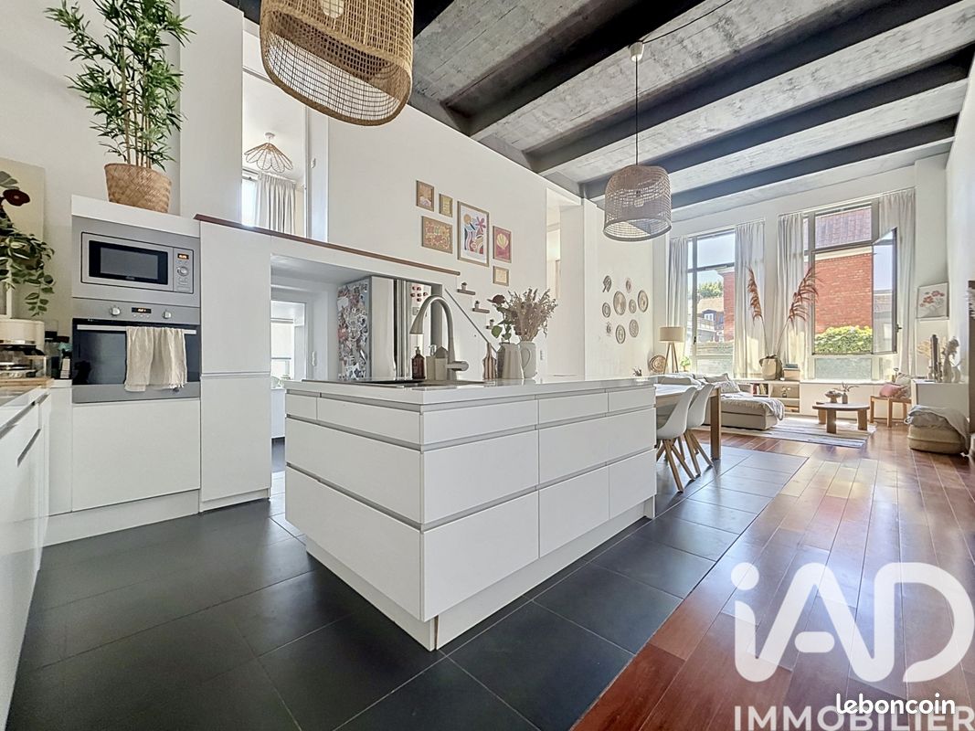 Appartement 3 pièces 103 m² · à Roubaix · 103 m² · 230 000 €