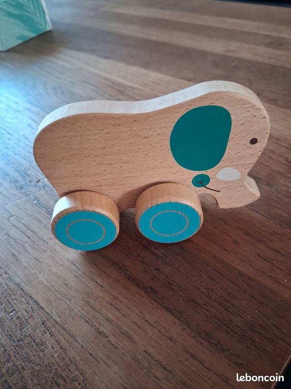 Éléphant à roulettes (image 2)