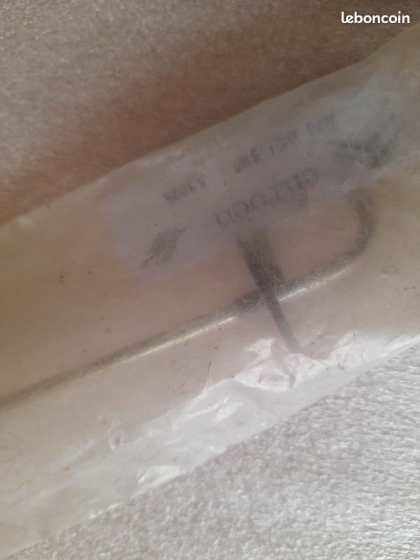 Tirette neuve de capot av ami 6 (image 2)