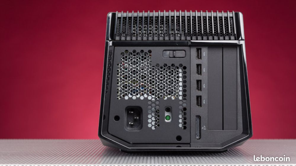 Dell Alienware 3RPK4 Z01G Graphics Amplifier Sans cable