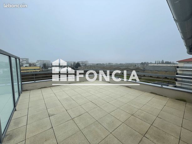 https://img.leboncoin.fr/api/v1/lbcpb1/images/62/7b/3b/627b3b88efe4fabdb34efd89aacc2a78203d44d3.jpg?rule=ad-image
