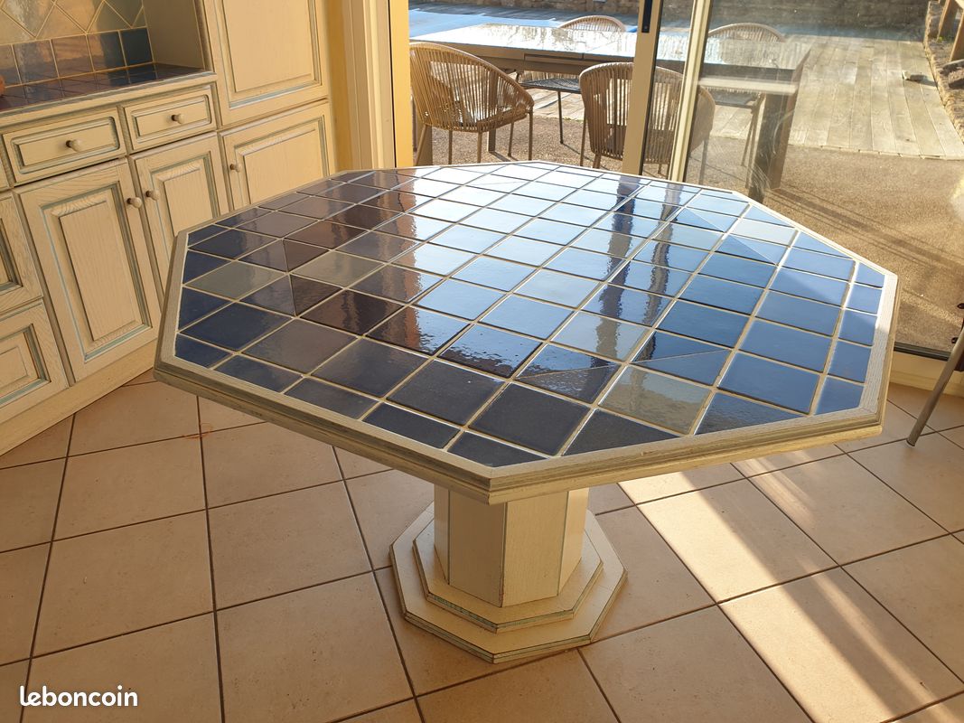 Table de cuisine (image 1)