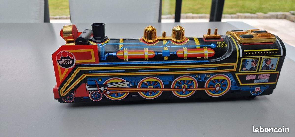 Locomotive Jouet TOMY Vintage - Train Mécanique Plastique, Design Années 1980, France N3071